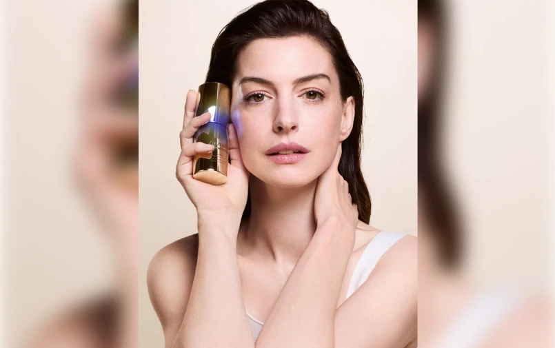Енн Гетевей презентує революційний ліфтинг Shiseido
